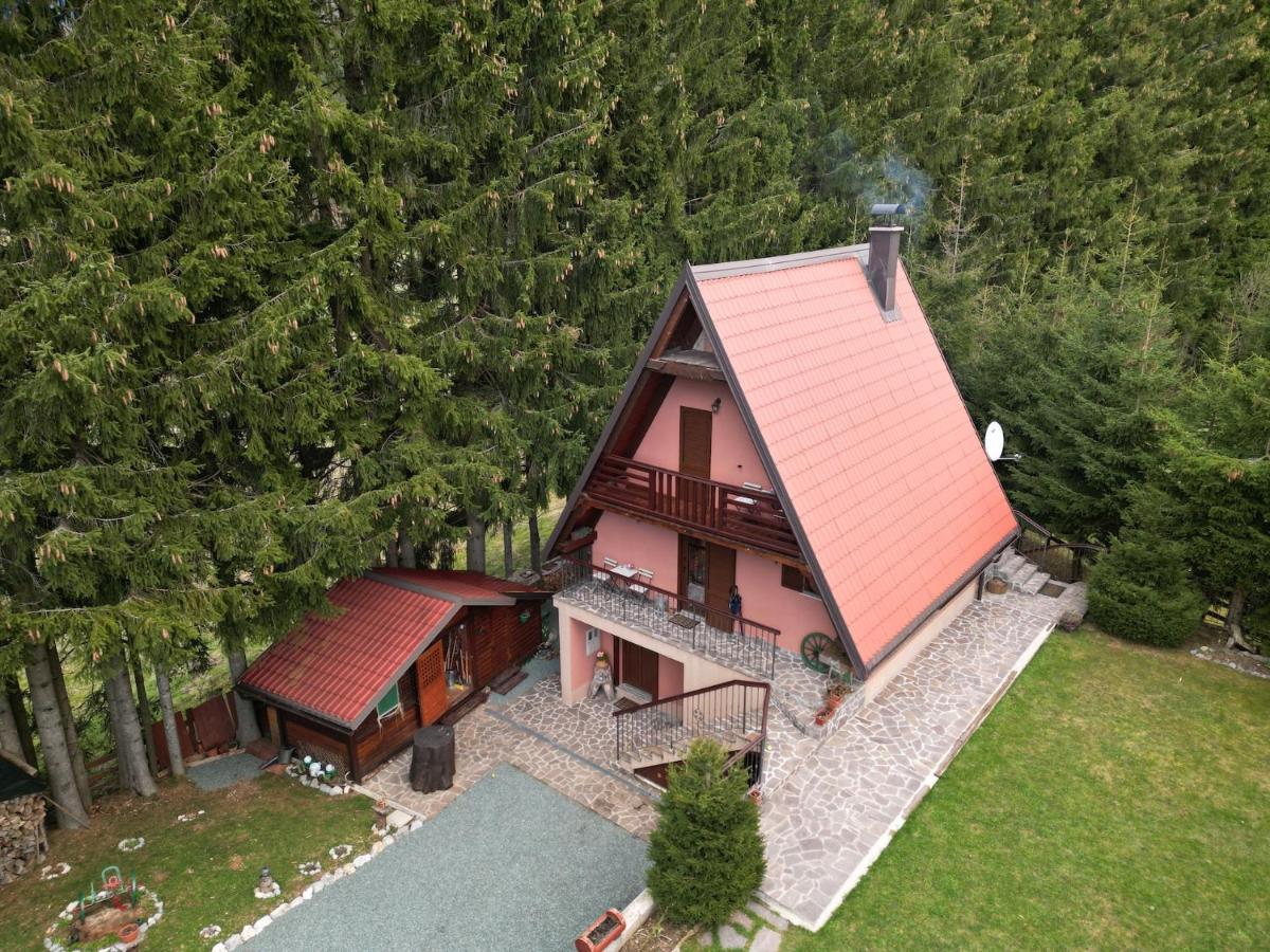 Chalet Calla Mrkopalj Buitenkant foto