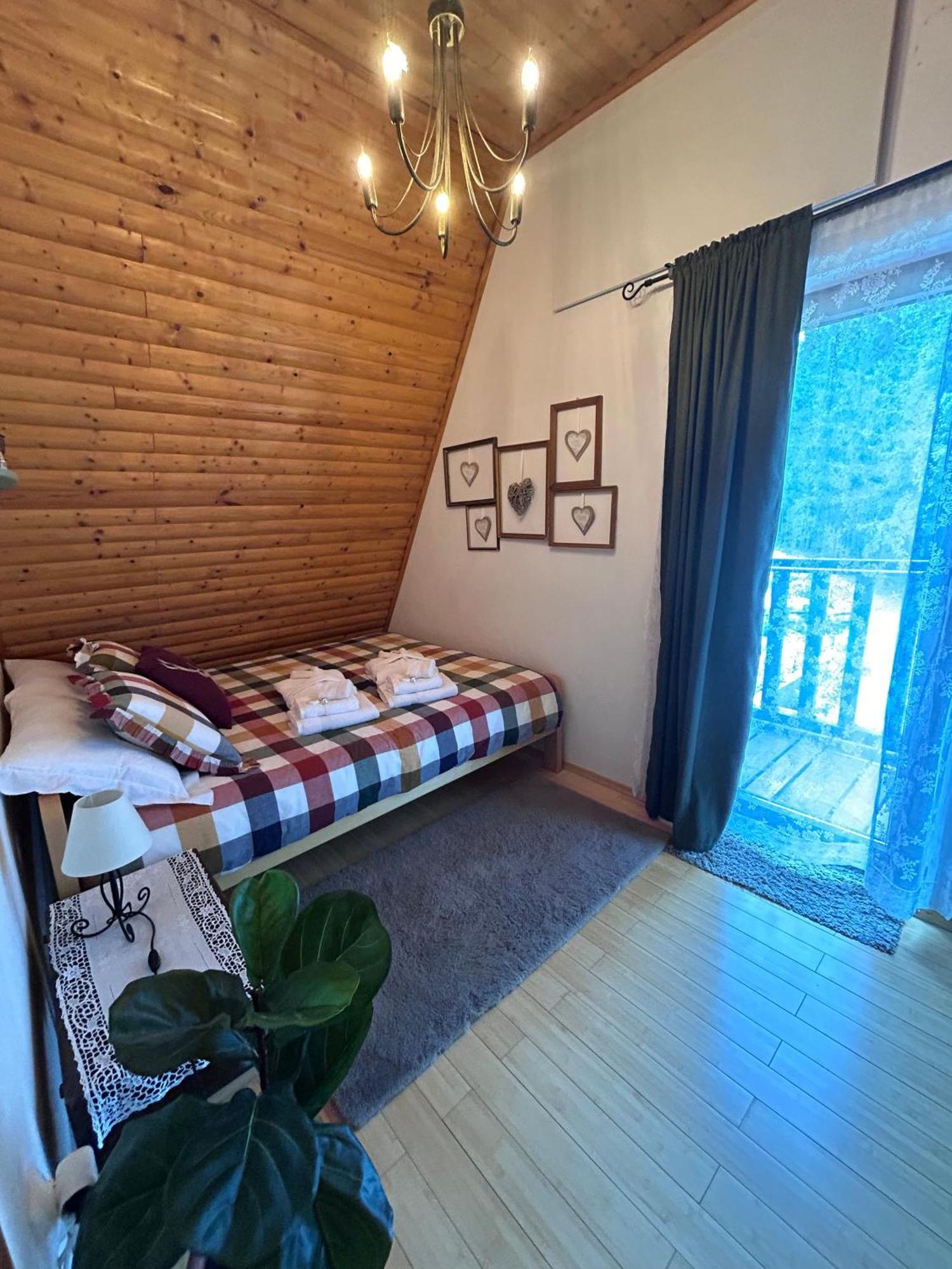 Chalet Calla Mrkopalj Buitenkant foto